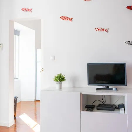 Apartman Apartment, Historic Charm & Cosy Living In Old Santana Hill *
