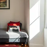 Lisbon Apartment, Historic Charm & Cosy Living In Old Santana Hill Lägenhet Lisboa